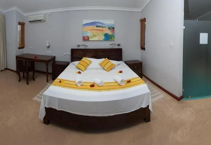 Anse Soleil Beachcomber Hotel And Self Catering Hotel Baie Lazare (Mahe)